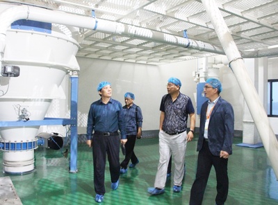 副校长杨宝进一行赴河南艾格多科技洽谈校企合作，共促技术推广与软件开发